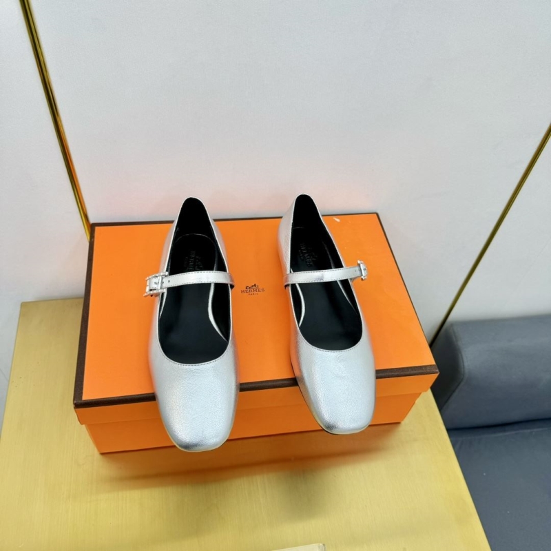 H**mes flat shoes